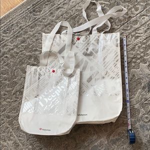 Small and large reusable tote bags white
